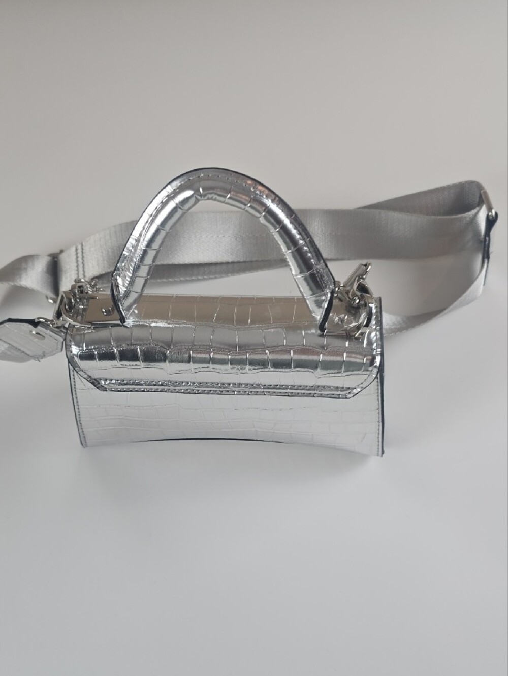 Aldo Silver Croc-Embossed Mini Top-Handle Crossbody - Picture 4 of 7